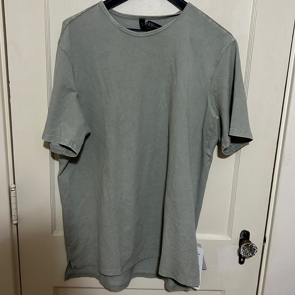 Lulu lemon commission shirt xl